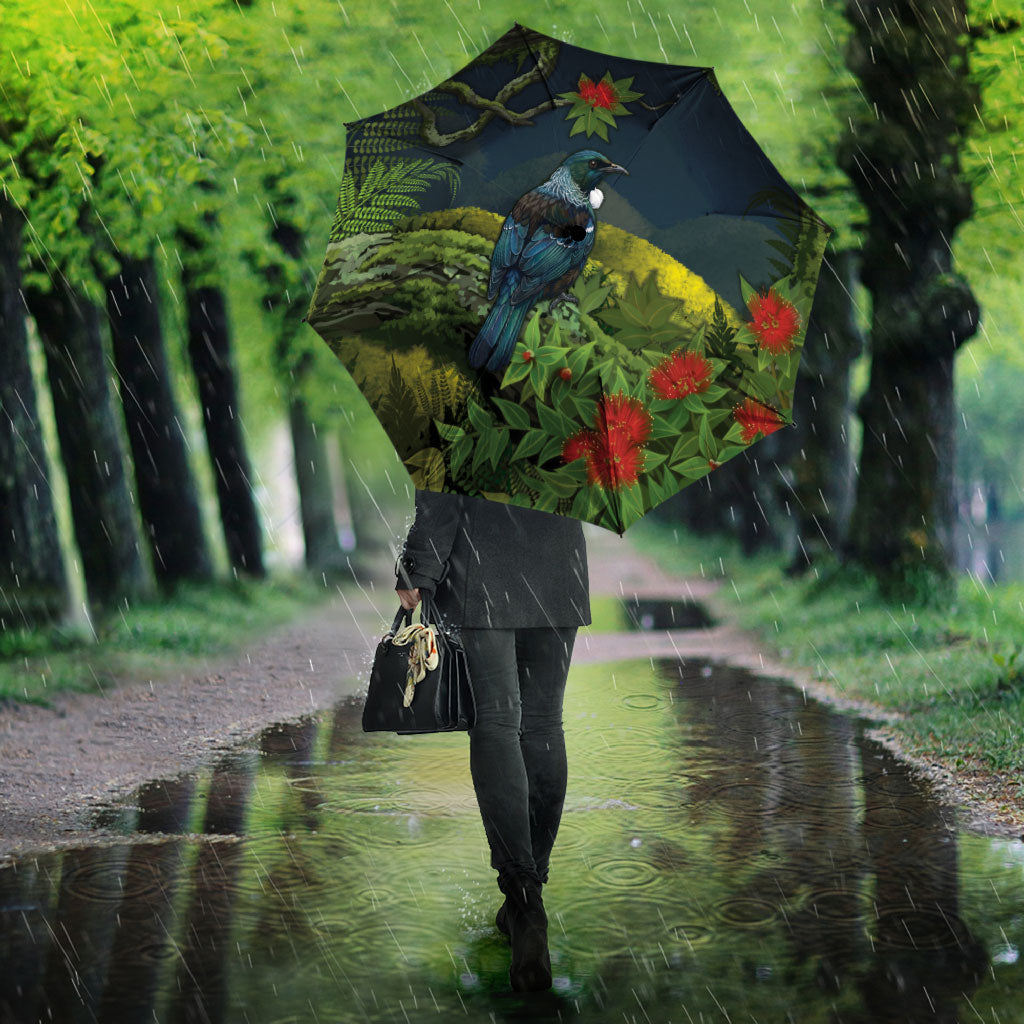 Rongoa Maori New Zealand Rata Umbrella NZ Tui Bird Forest Vibes