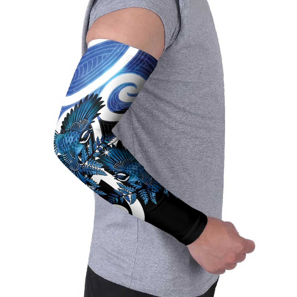 Piwakawaka New Zealand Matariki Arm Sleeves Maori New Year Silver Fern Blue Galaxy
