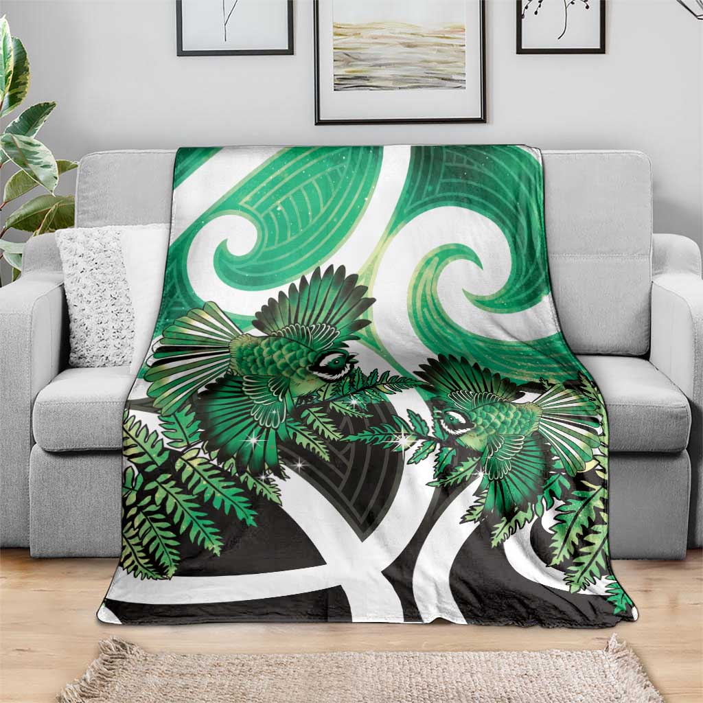 Piwakawaka New Zealand Matariki Blanket Maori New Year Silver Fern Green Galaxy