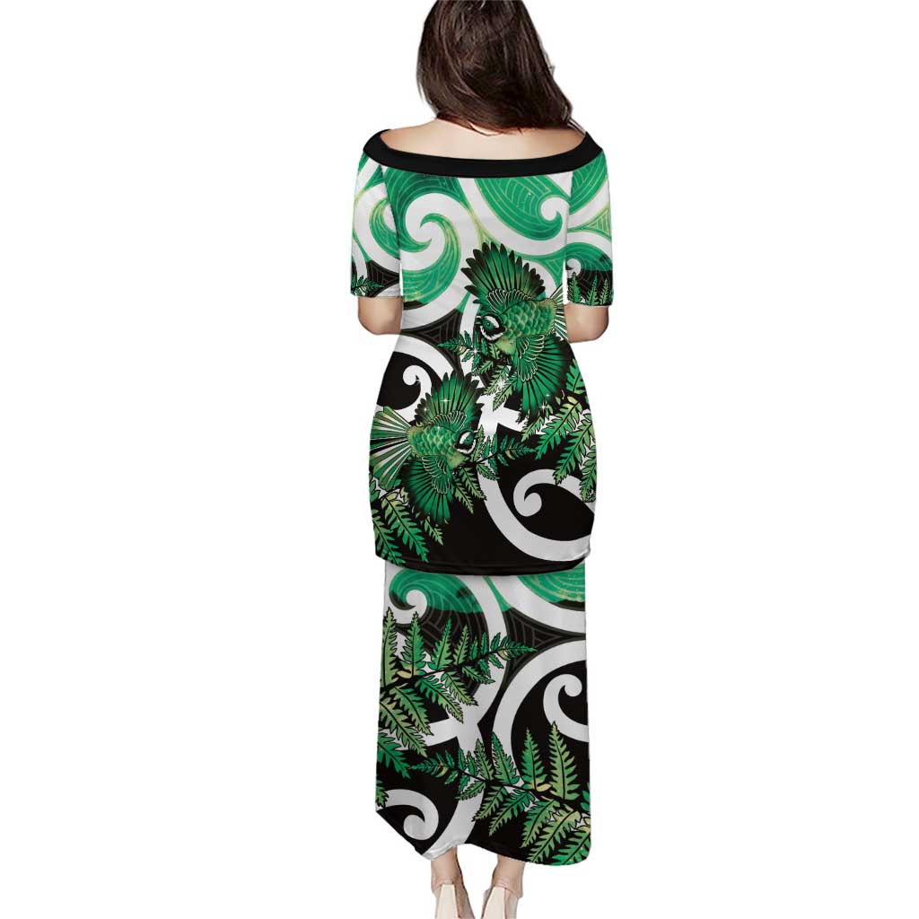 Piwakawaka New Zealand Matariki Family Matching Puletasi and Hawaiian Shirt Maori New Year Silver Fern Green Galaxy