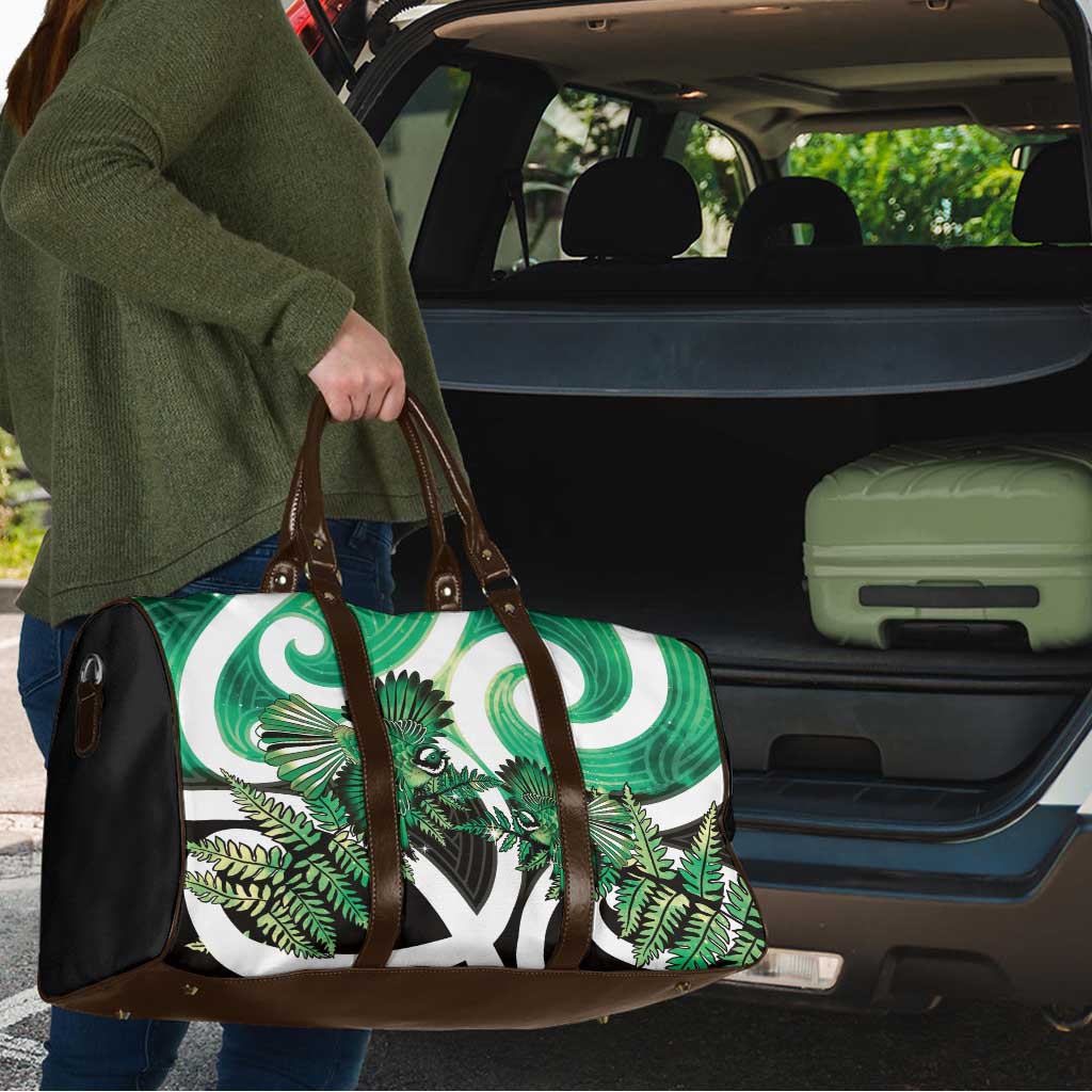 Piwakawaka New Zealand Matariki Travel Bag Maori New Year Silver Fern Green Galaxy
