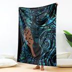 Maripi New Zealand Blanket Maori Weapon Paua Shell Haka Fern