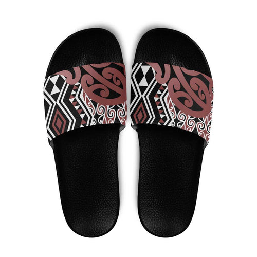 New Zealand Slide Sandals Aotearoa Kowhaiwhai Mix Taniko Art - Aussie Hoodie