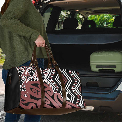 New Zealand Travel Bag Aotearoa Kowhaiwhai Mix Taniko Art - Aussie Hoodie