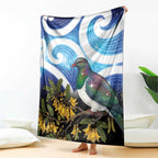 Kekeru New Zealand Matariki Blanket Kukupa Kowhai Maori New Year Blue Version