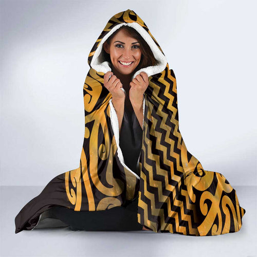 Humpback Whale Matariki New Zealand Hooded Blanket NZ Maori Paikea Poutama Luxury Gold