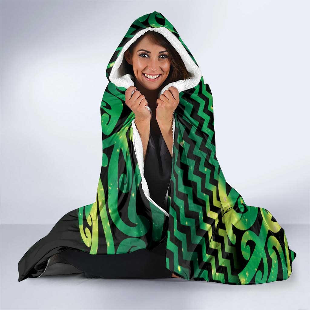 Humpback Whale Matariki New Zealand Hooded Blanket NZ Maori Paikea Poutama Luxury Green