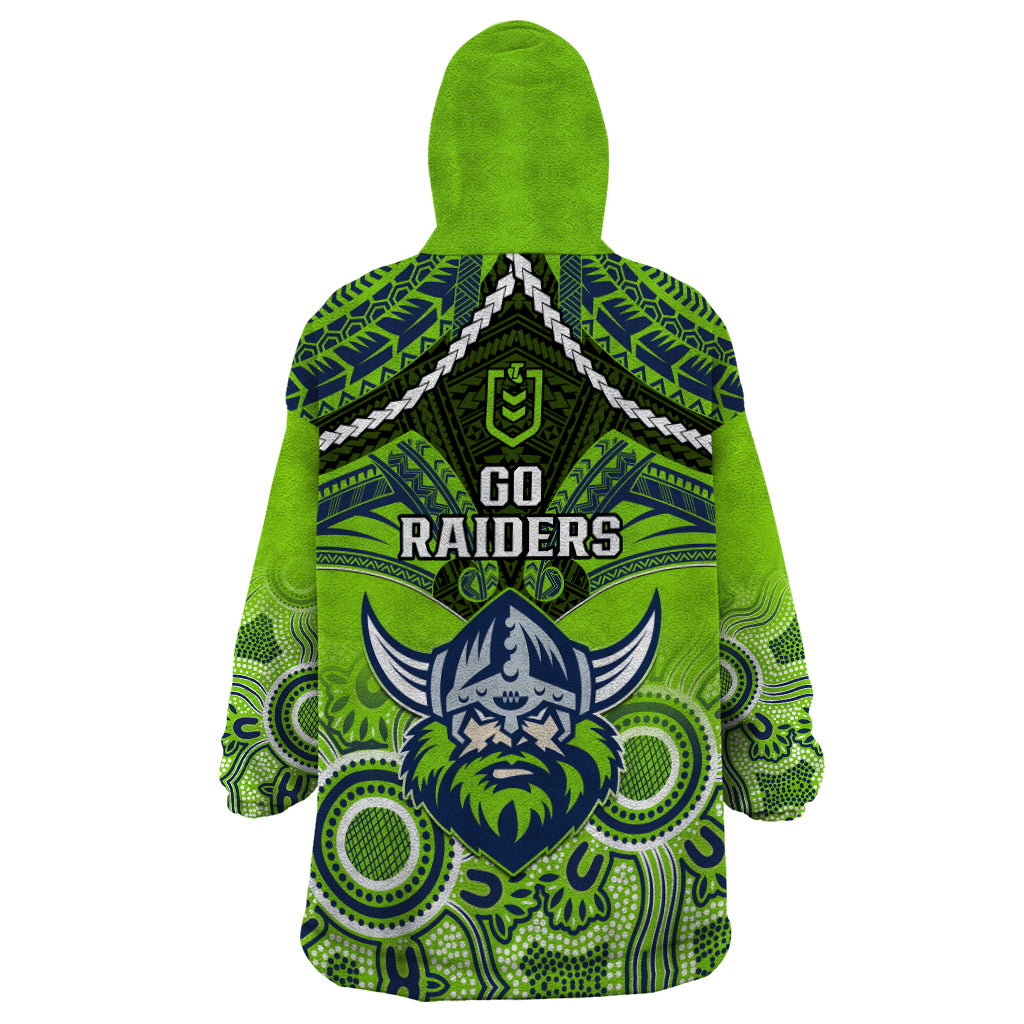 raiders-rugby-wearable-blanket-hoodie-canberra-1981-aboriginal-mix-polynesian-pattern