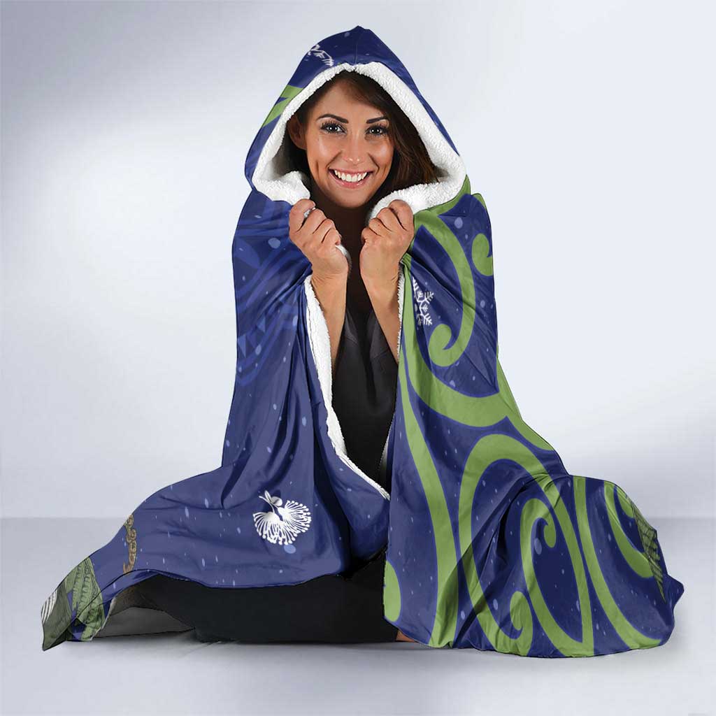 Personalized New Zealand Pukeko Christmas Hooded Blanket Meri Kirihimete Taniko Ponga Koru Blue - Aussie Hoodie
