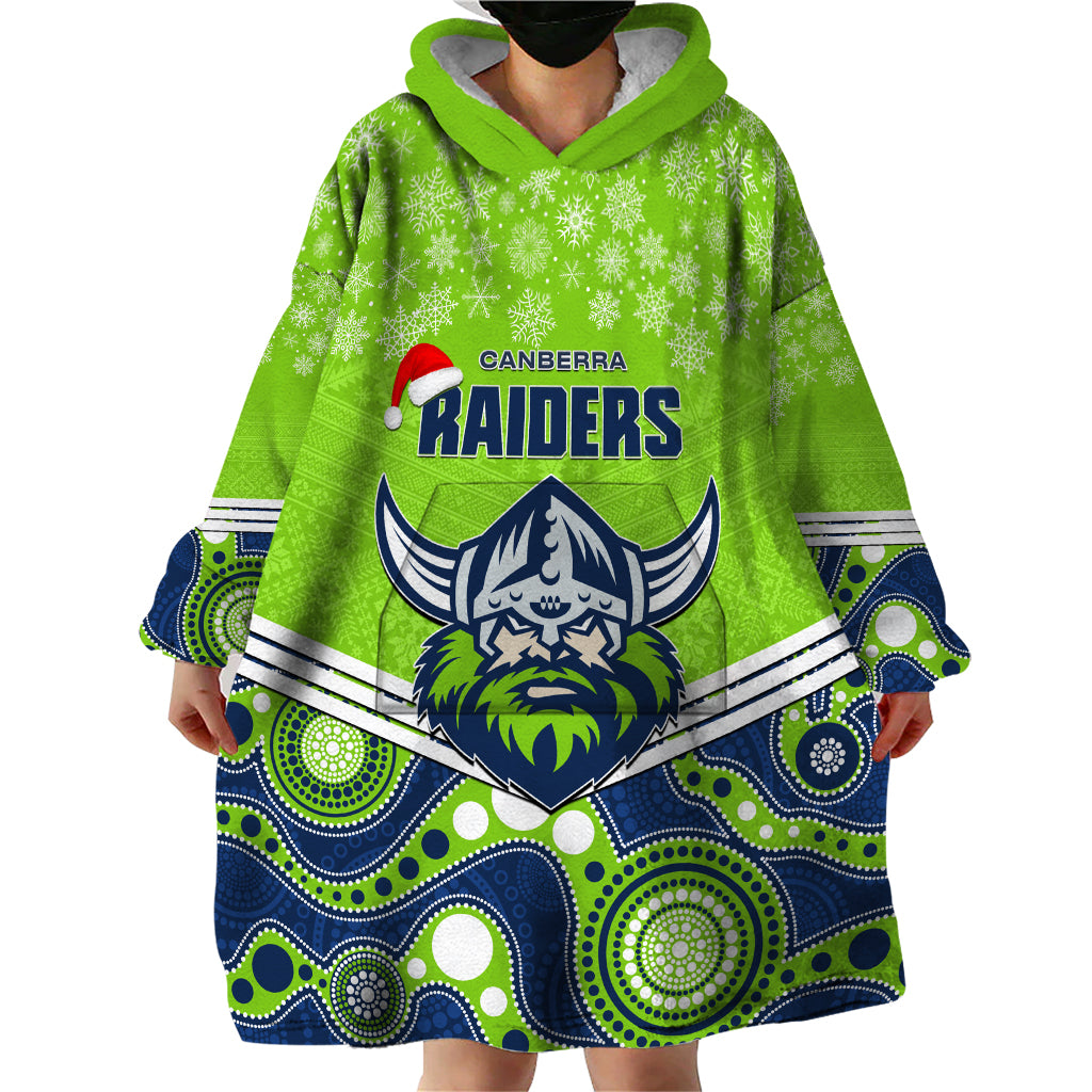 custom-raiders-rugby-christmas-wearable-blanket-hoodie-merry-xmas-2023-mix-aboriginal-art