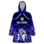 bulldogs-rugby-wearable-blanket-hoodie-go-doggies-aboriginal-mix-polynesian-pattern