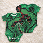 New Zealand Gecko Christmas Baby Onesie Meri Kirihimete Paua Shell Mix Pohutukawa