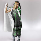 Green Taniko Pattern Aotearoa Hooded Blanket Niho Taniwha Mix Poutama