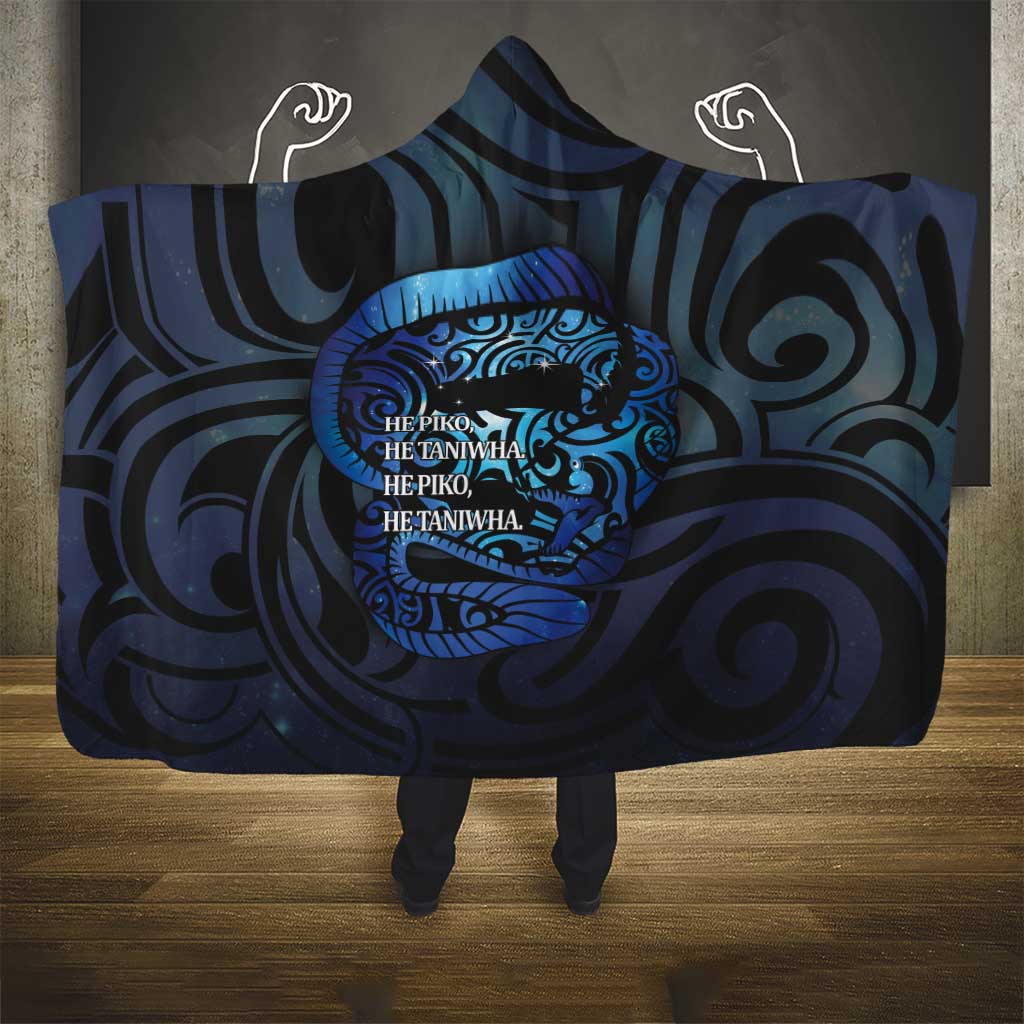 Tuna Eel New Zealand Matariki Hooded Blanket He Piko He Taniwha Maori Pattern