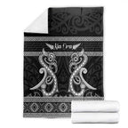Kia Ora New Zealand Blanket Maori Language Week Pango Taniko Motif - Aussie Hoodie