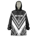 New Zealand Silver Fern Rugby Custom Wearable Blanket Hoodie Go Wheel Kiwi Maori Pattern