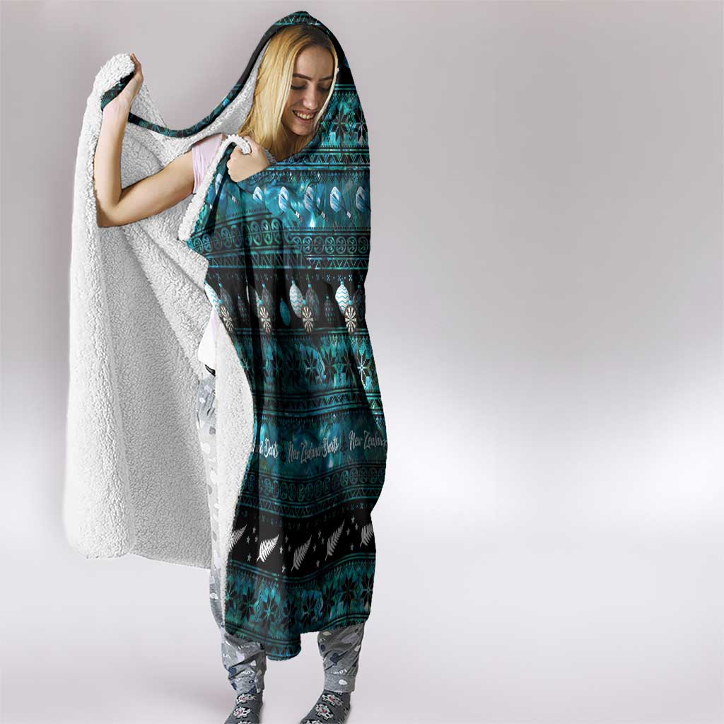 New Zealand Darts Christmas Hooded Blanket Merry Xmas Aotearoa Maori Paua Shell - Aussie Hoodie