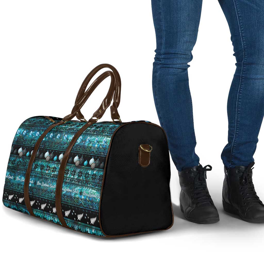 New Zealand Darts Christmas Travel Bag Merry Xmas Aotearoa Maori Paua Shell - Aussie Hoodie