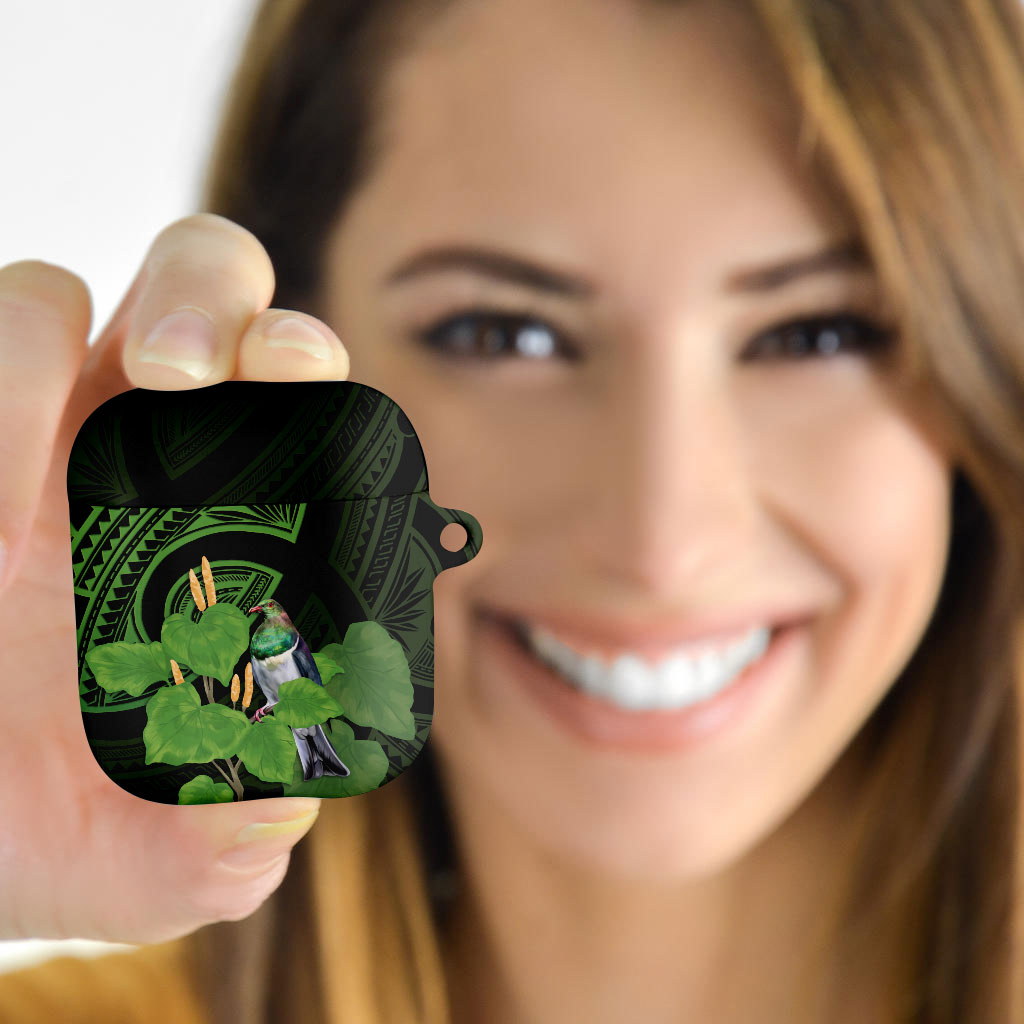 Kawakawa Rongoa Maori Kereru New Zealand AirPods Case