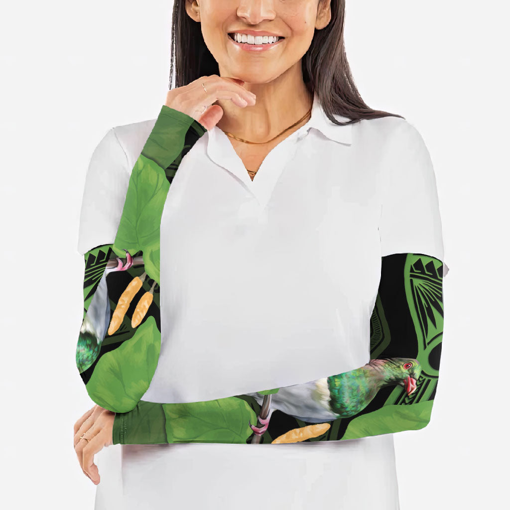 Kawakawa Rongoa Maori Kereru New Zealand Arm Sleeves
