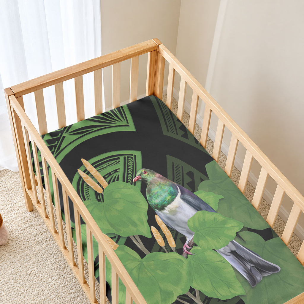 Kawakawa Rongoa Maori Kereru New Zealand Baby Bed Cover