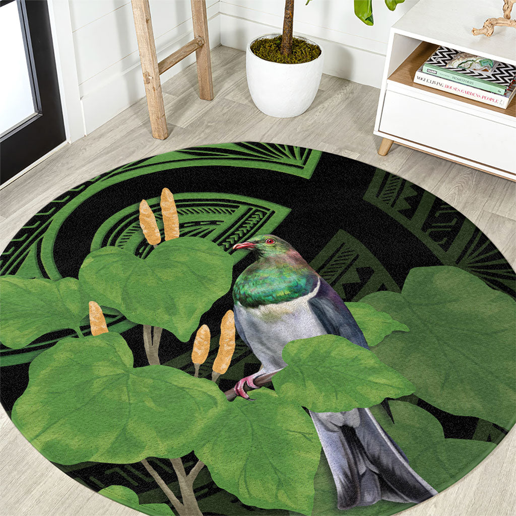 Kawakawa Rongoa Maori Kereru New Zealand Round Carpet