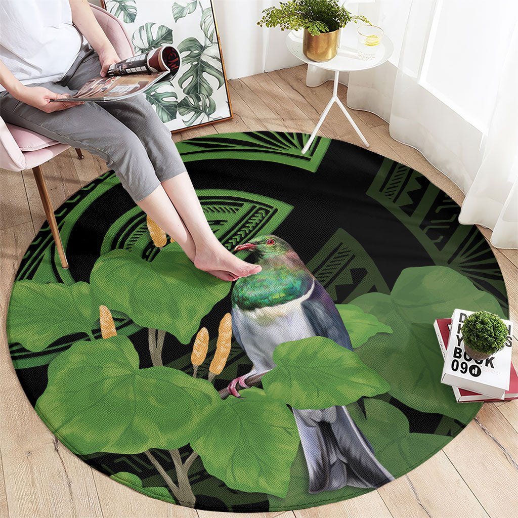 Kawakawa Rongoa Maori Kereru New Zealand Round Carpet
