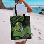 Kawakawa Rongoa Maori Kereru New Zealand Tote Bag