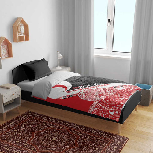 Toitu Te Tiriti Me Te Whakaputanga Bedding Set Maori Wahaika With Haka Face