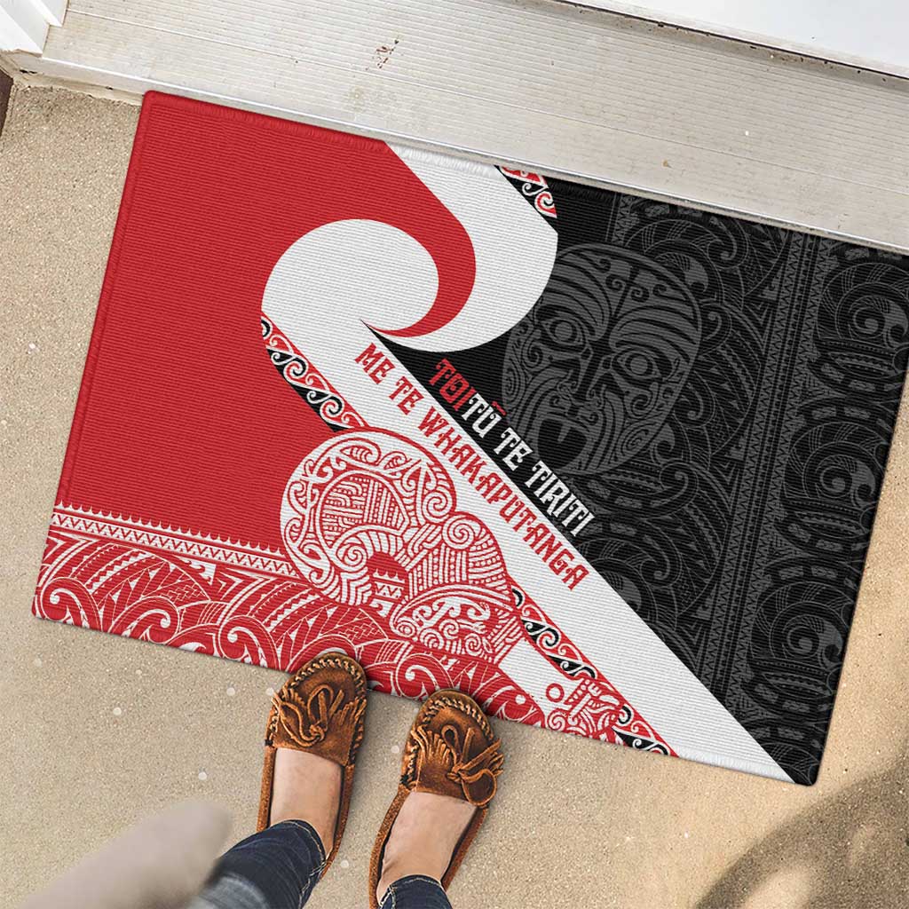 Toitu Te Tiriti Me Te Whakaputanga Rubber Doormat Maori Wahaika With Haka Face