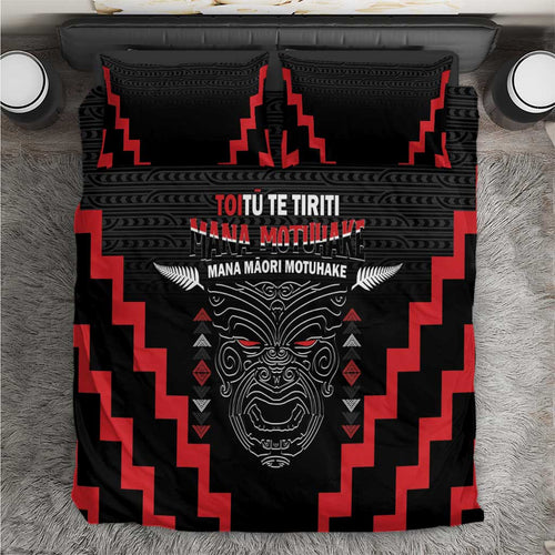 Toitu Te Tiriti Mana Maori Motuhake Bedding Set Aotearoa Haka Face Mix Poutama Art