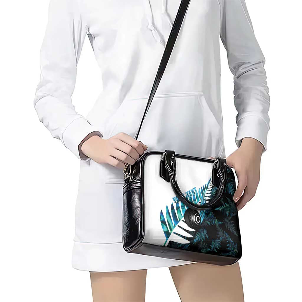 New Zealand Lawn Bowls Custom Shoulder Handbag Aotearoa Silver Fern Paua Shell - Aussie Hoodie