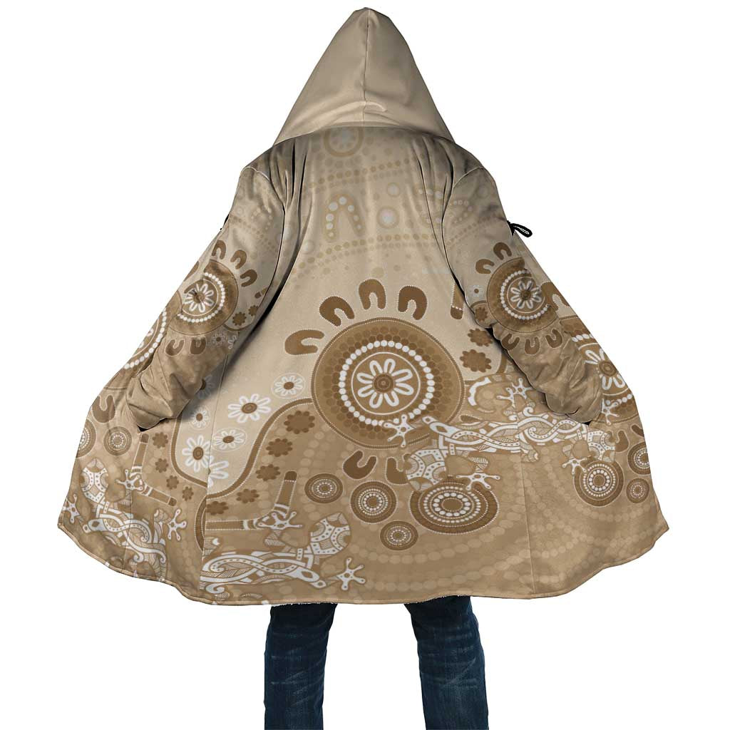 Beige Lizards Australia Cloak Boomerang Indigenous Art - Aussie Hoodie