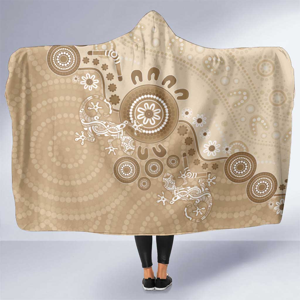 Beige Lizards Australia Hooded Blanket Boomerang Indigenous Art - Aussie Hoodie