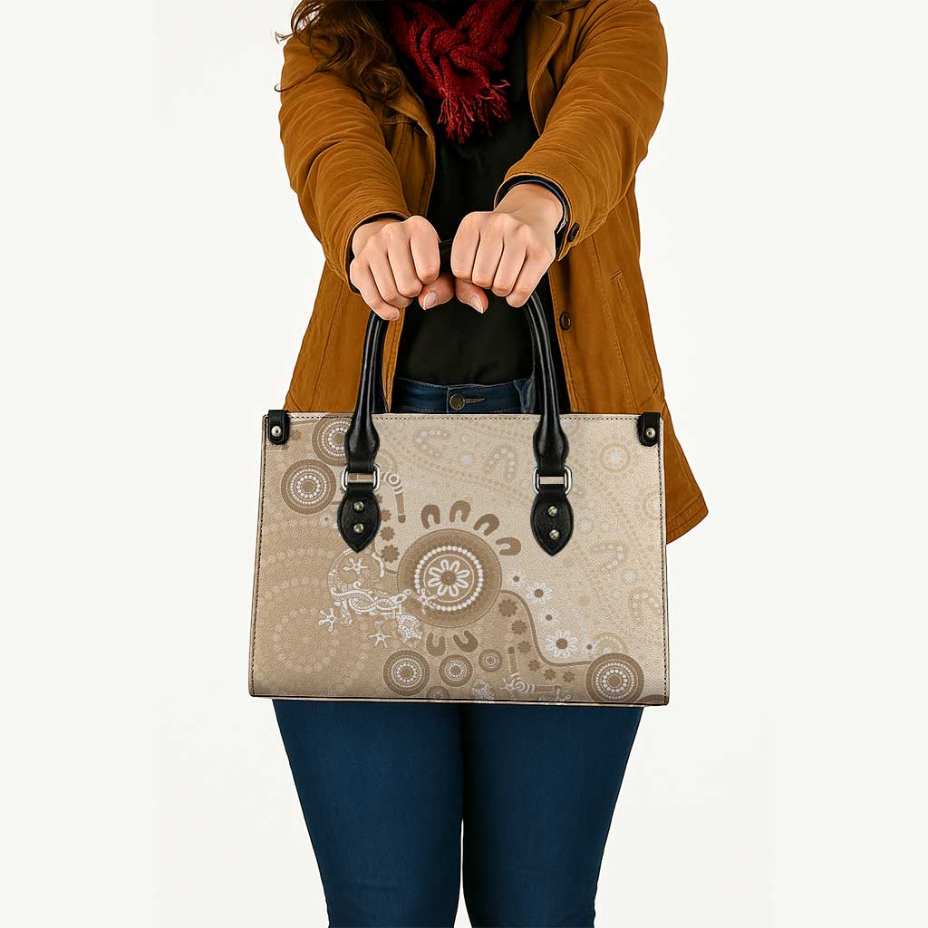 Beige Lizards Australia Leather Bag Boomerang Indigenous Art - Aussie Hoodie