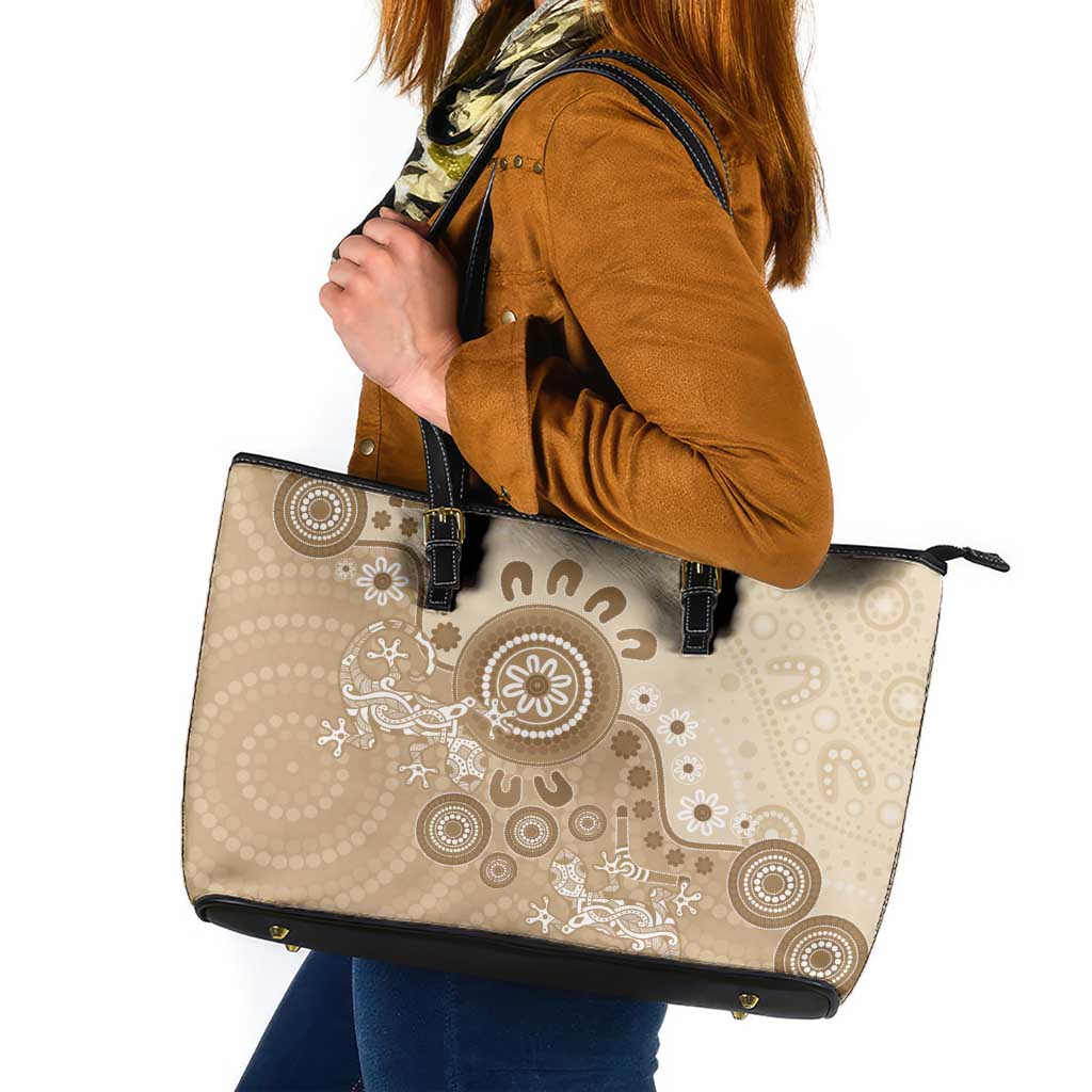Beige Lizards Australia Leather Tote Bag Boomerang Indigenous Art - Aussie Hoodie