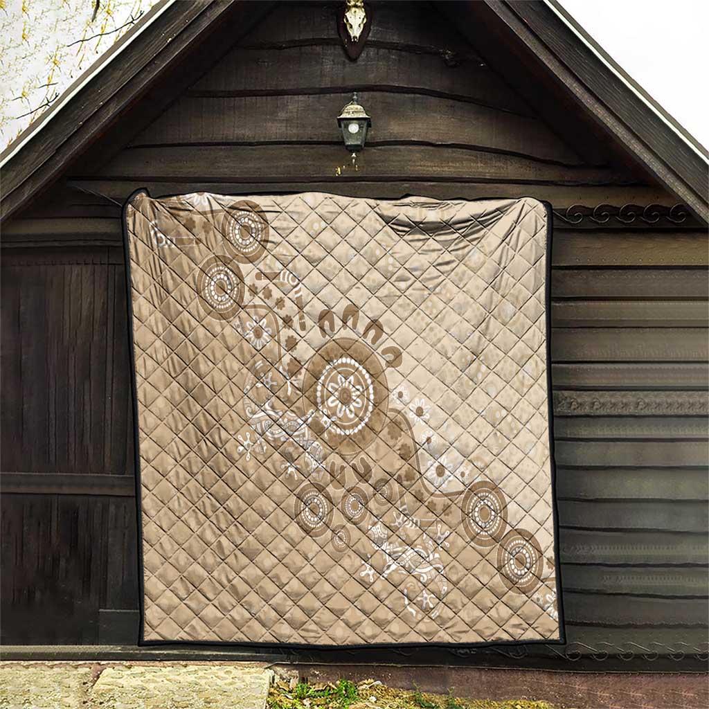 Beige Lizards Australia Quilt Boomerang Indigenous Art - Aussie Hoodie