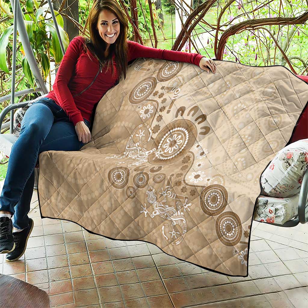 Beige Lizards Australia Quilt Boomerang Indigenous Art - Aussie Hoodie
