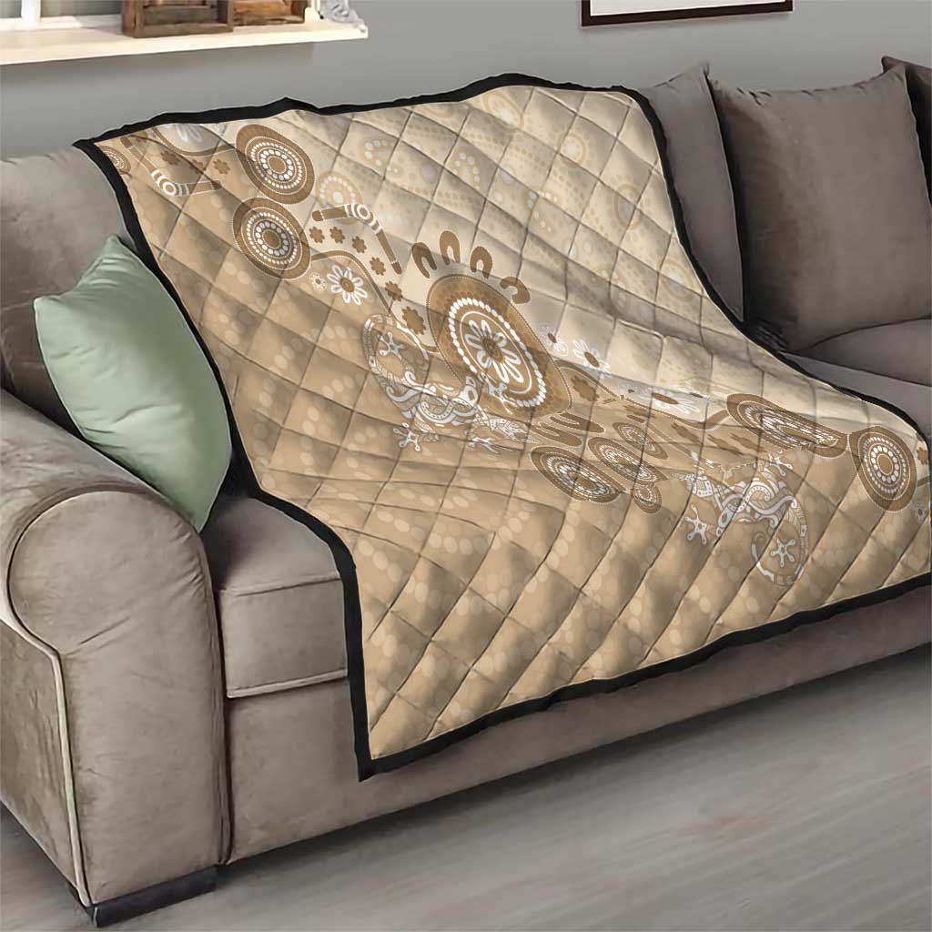 Beige Lizards Australia Quilt Boomerang Indigenous Art - Aussie Hoodie