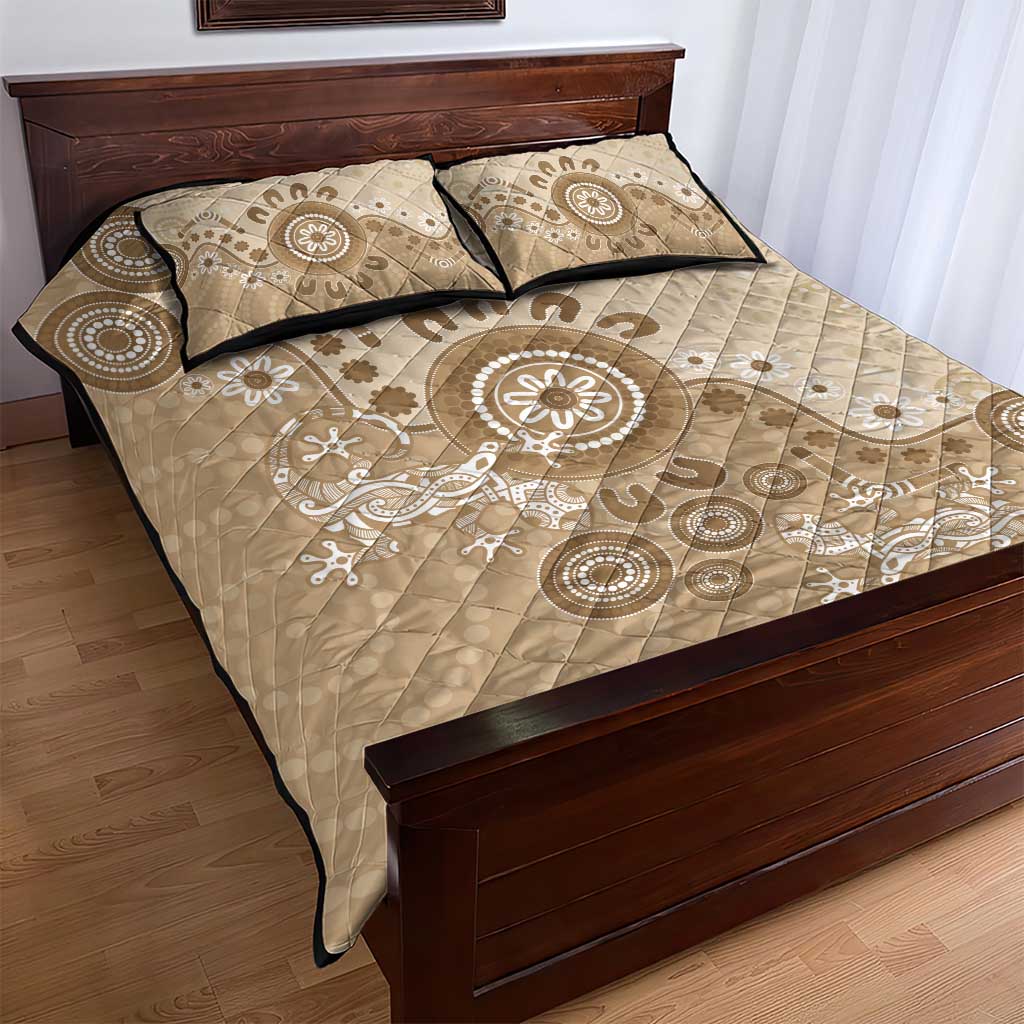 Beige Lizards Australia Quilt Bed Set Boomerang Indigenous Art - Aussie Hoodie
