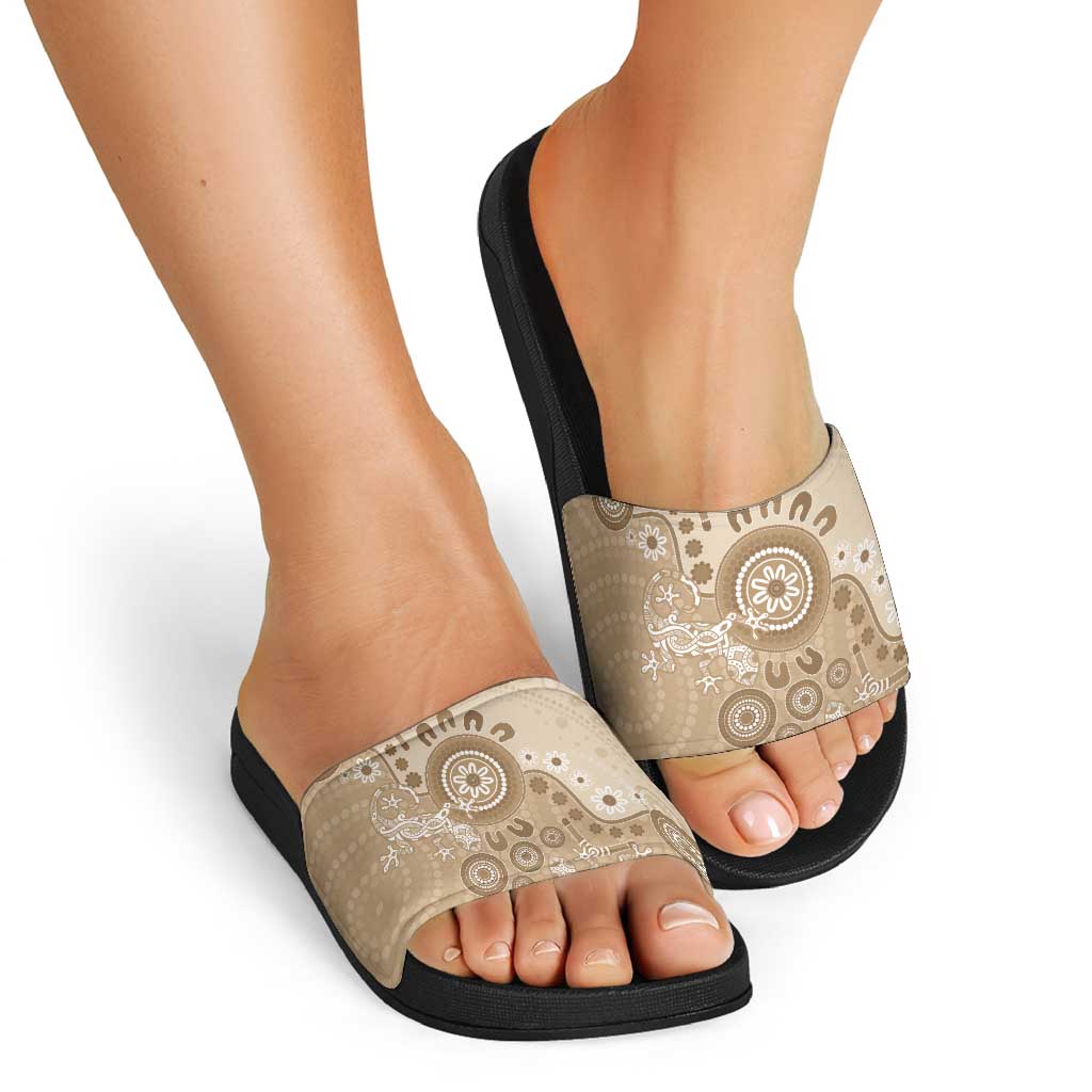 Beige Lizards Australia Slide Sandals Boomerang Indigenous Art - Aussie Hoodie