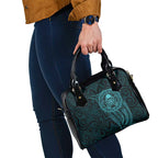 New Zealand Skull Darts Shoulder Handbag Aotearoa Maori Chest Tattoo Stylized Teal - Aussie Hoodie
