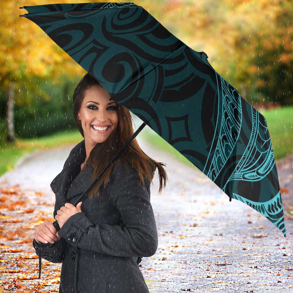 New Zealand Skull Darts Umbrella Aotearoa Maori Chest Tattoo Stylized Teal - Aussie Hoodie