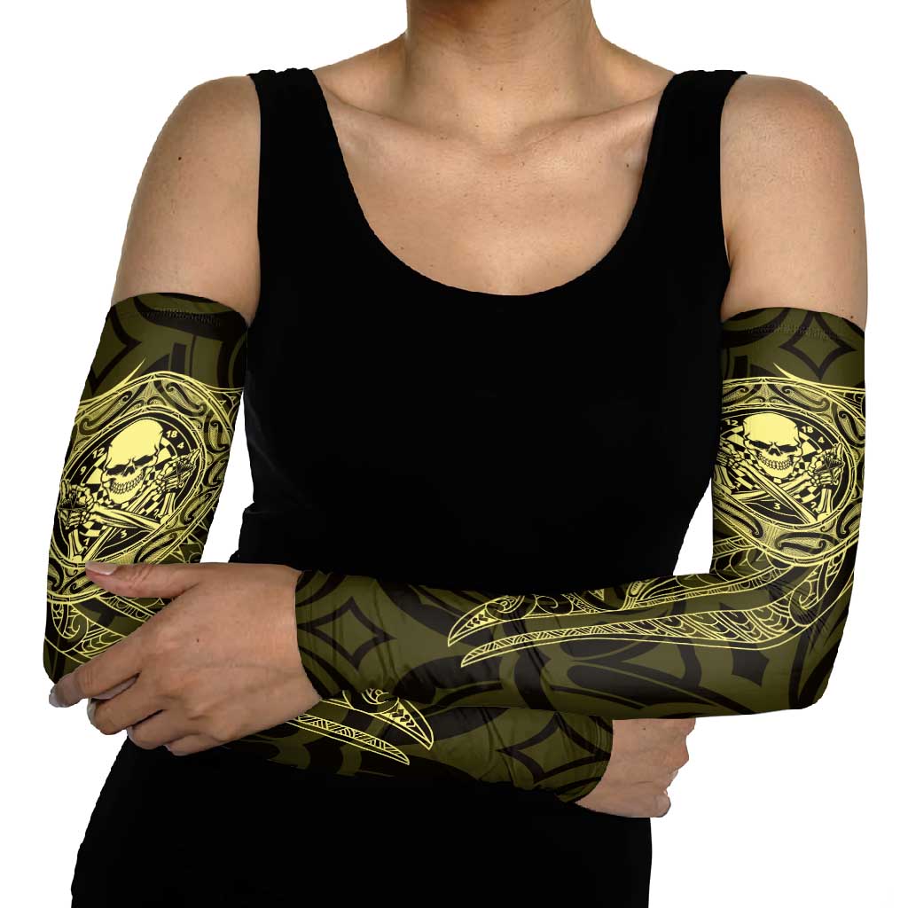 New Zealand Skull Darts Arm Sleeves Aotearoa Maori Chest Tattoo Stylized Gold - Aussie Hoodie