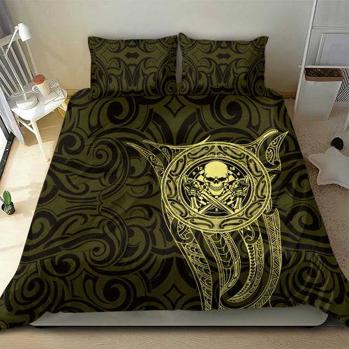 New Zealand Skull Darts Bedding Set Aotearoa Maori Chest Tattoo Stylized Gold - Aussie Hoodie
