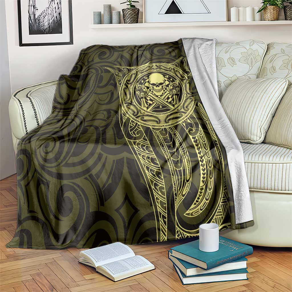 New Zealand Skull Darts Blanket Aotearoa Maori Chest Tattoo Stylized Gold - Aussie Hoodie