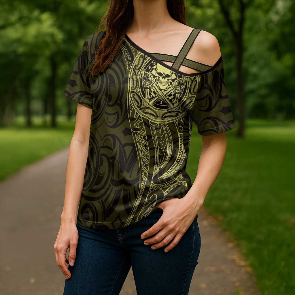 New Zealand Skull Darts Cross Shoulder Shirt Aotearoa Maori Chest Tattoo Stylized Gold - Aussie Hoodie