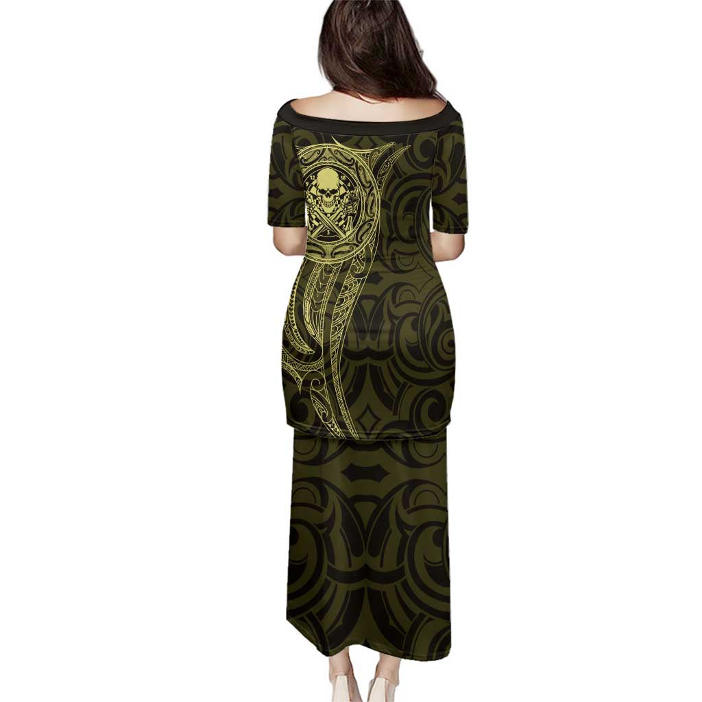 New Zealand Skull Darts Family Matching Puletasi and Hawaiian Shirt Aotearoa Maori Chest Tattoo Stylized Gold - Aussie Hoodie