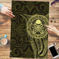 New Zealand Skull Darts Puzzle Aotearoa Maori Chest Tattoo Stylized Gold - Aussie Hoodie