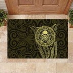 New Zealand Skull Darts Rubber Doormat Aotearoa Maori Chest Tattoo Stylized Gold - Aussie Hoodie